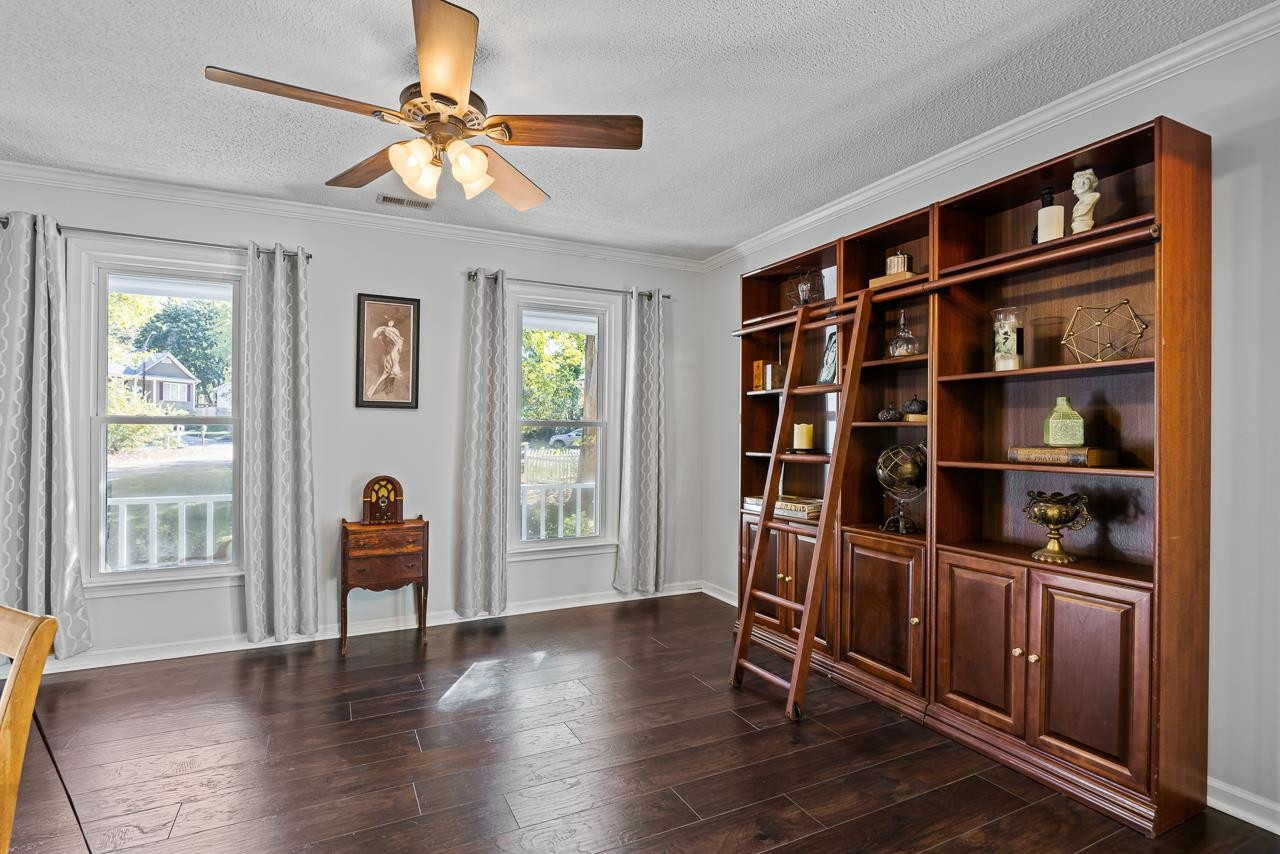 2213 Dobbin Place Raleigh, NC 27604 - Photo 4 of 38 Photo 4