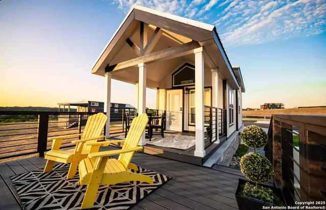 an outdoor view of the house