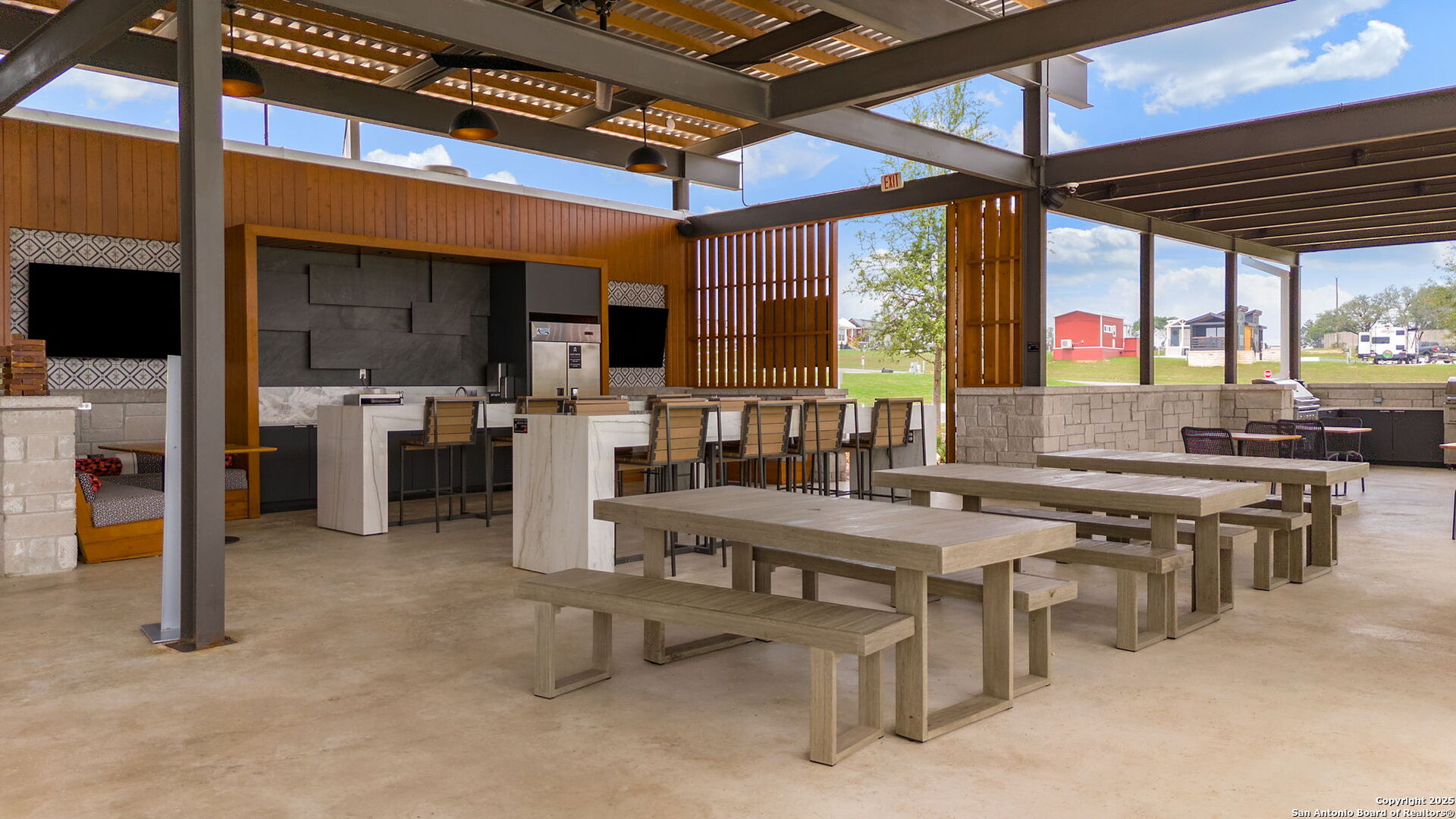 5386 Ranch Road 1376, Unit 114 Fredericksburg, TX 78624 - Photo 21 of 29 a group of chairs sitting in kitchen and dining room