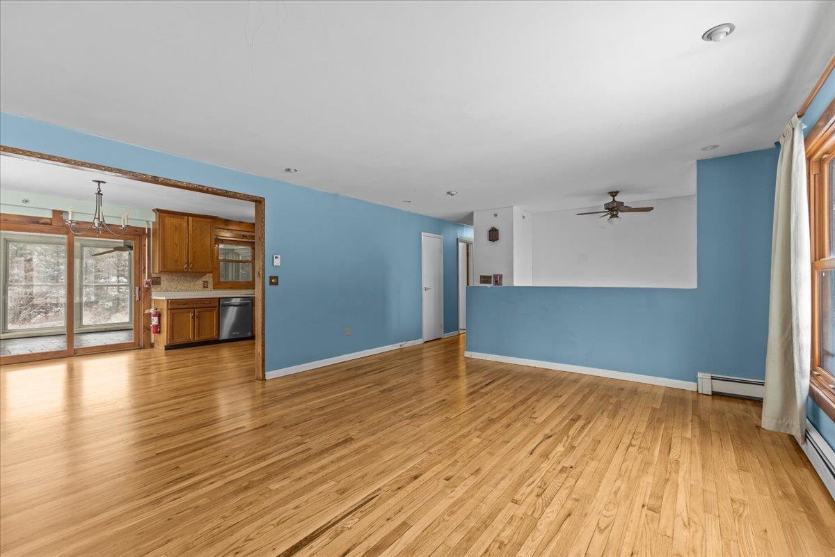 4292 South Brownell Road Williston, VT 05495 - Photo 3 of 40