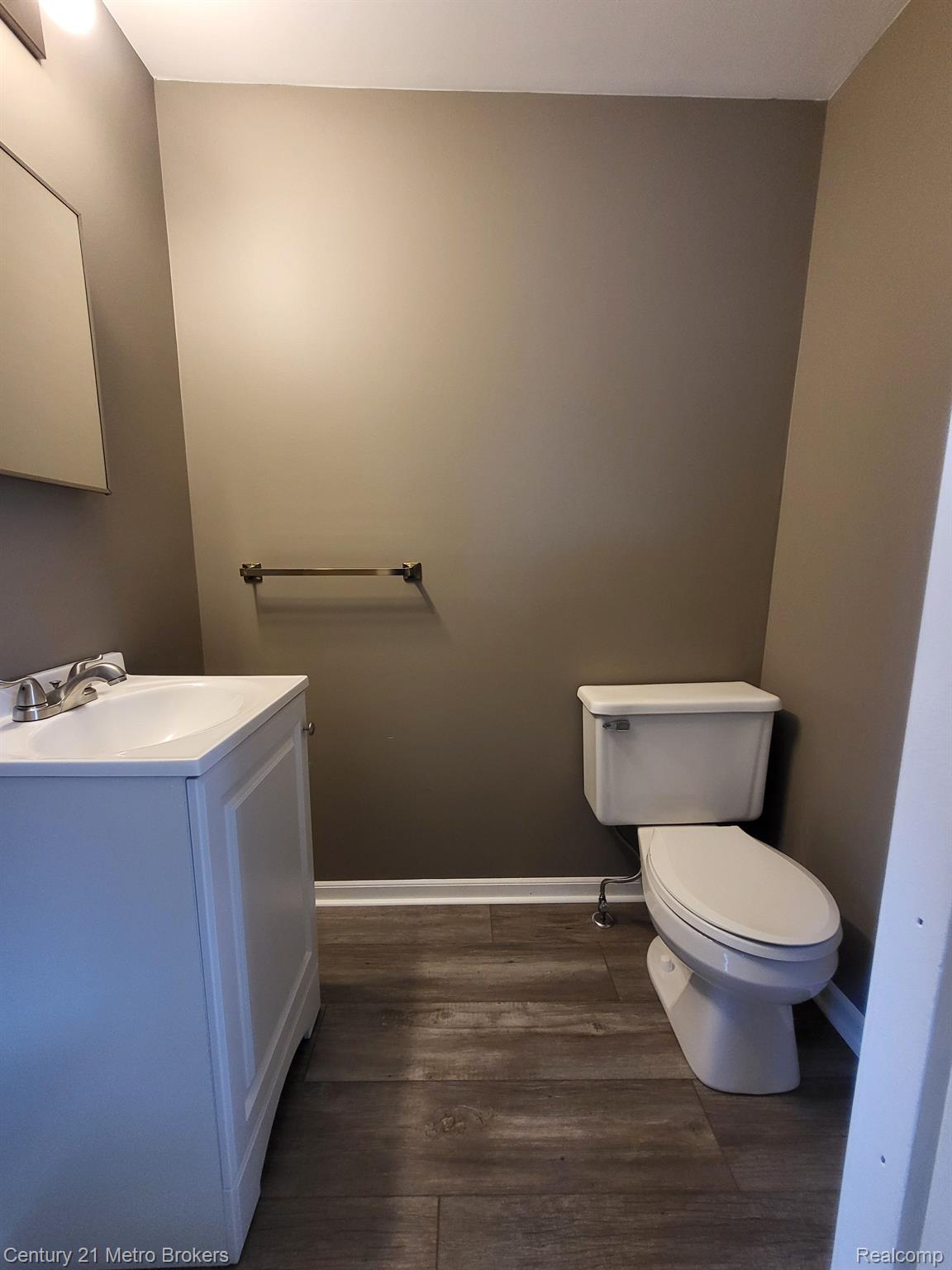 3811 Davison Road Lapeer, MI 48446 - Photo 7 of 18 Half Bath