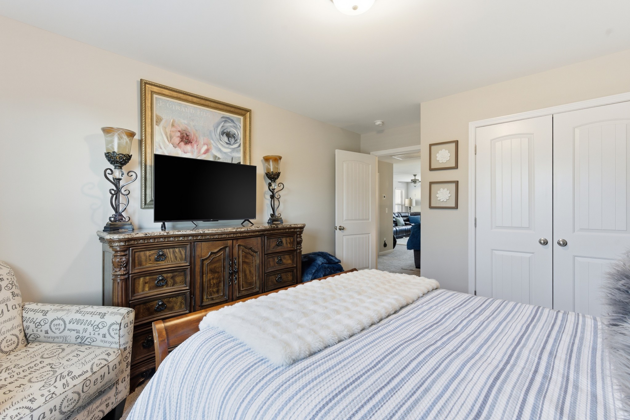 140 Rising Pvt Lane Gallatin, TN 37066 - Photo 20 of 29 a bedroom with a bed and a flat screen tv