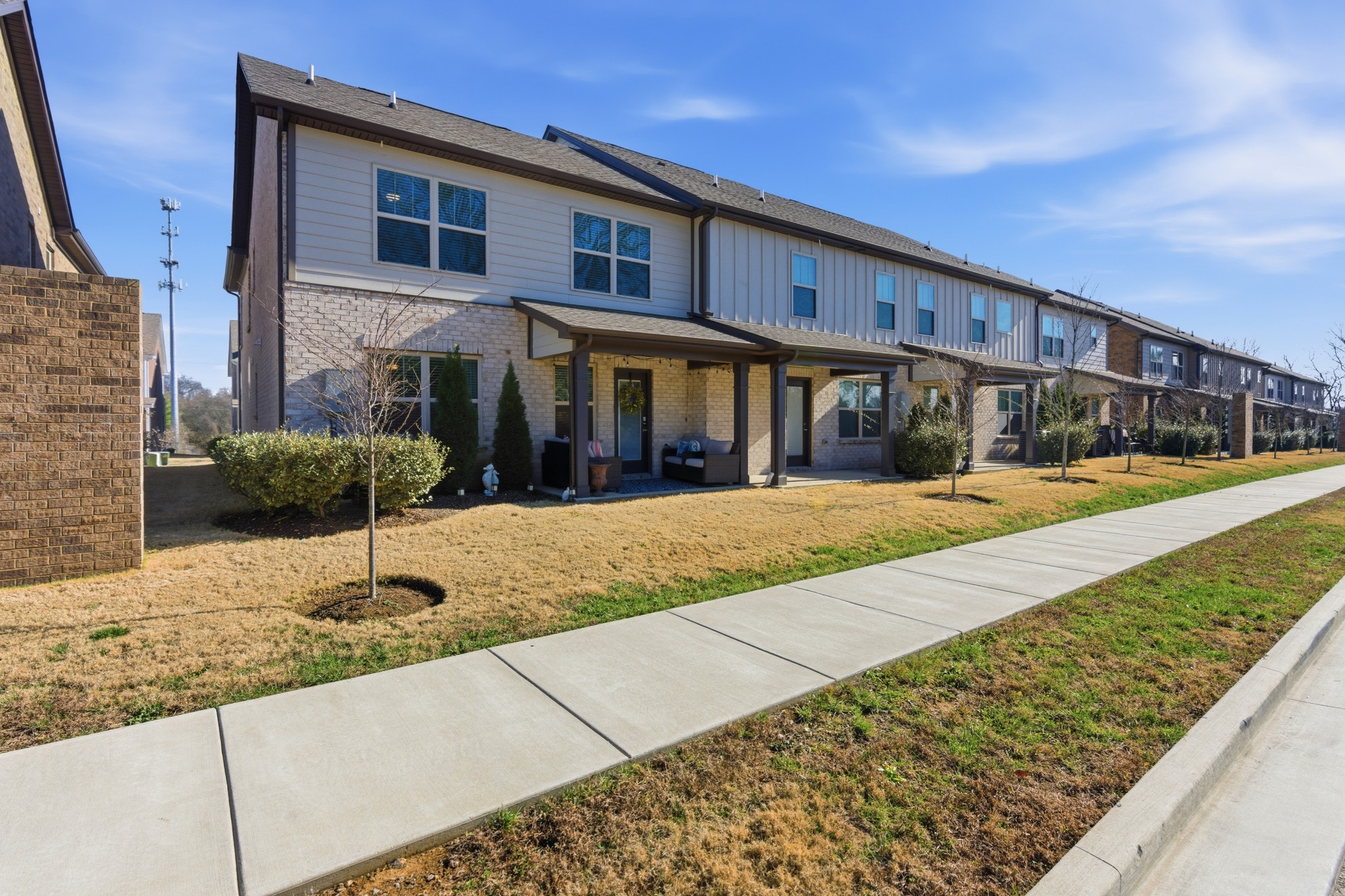 140 Rising Pvt Lane Gallatin, TN 37066 - Photo 24 of 29 a view of a house with a swimming pool