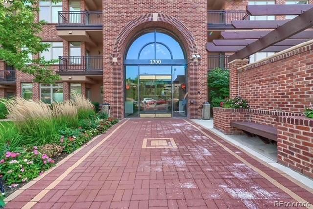 2700 Cherry Creek S Dr Unit 212  