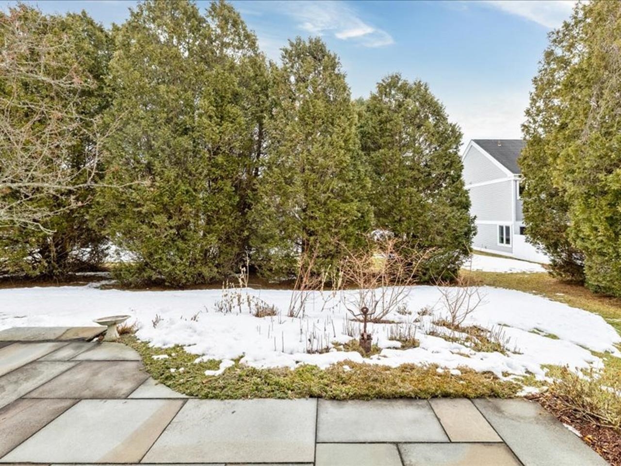 75 Cumberland Road Burlington, VT 05408 - Photo 34 of 48