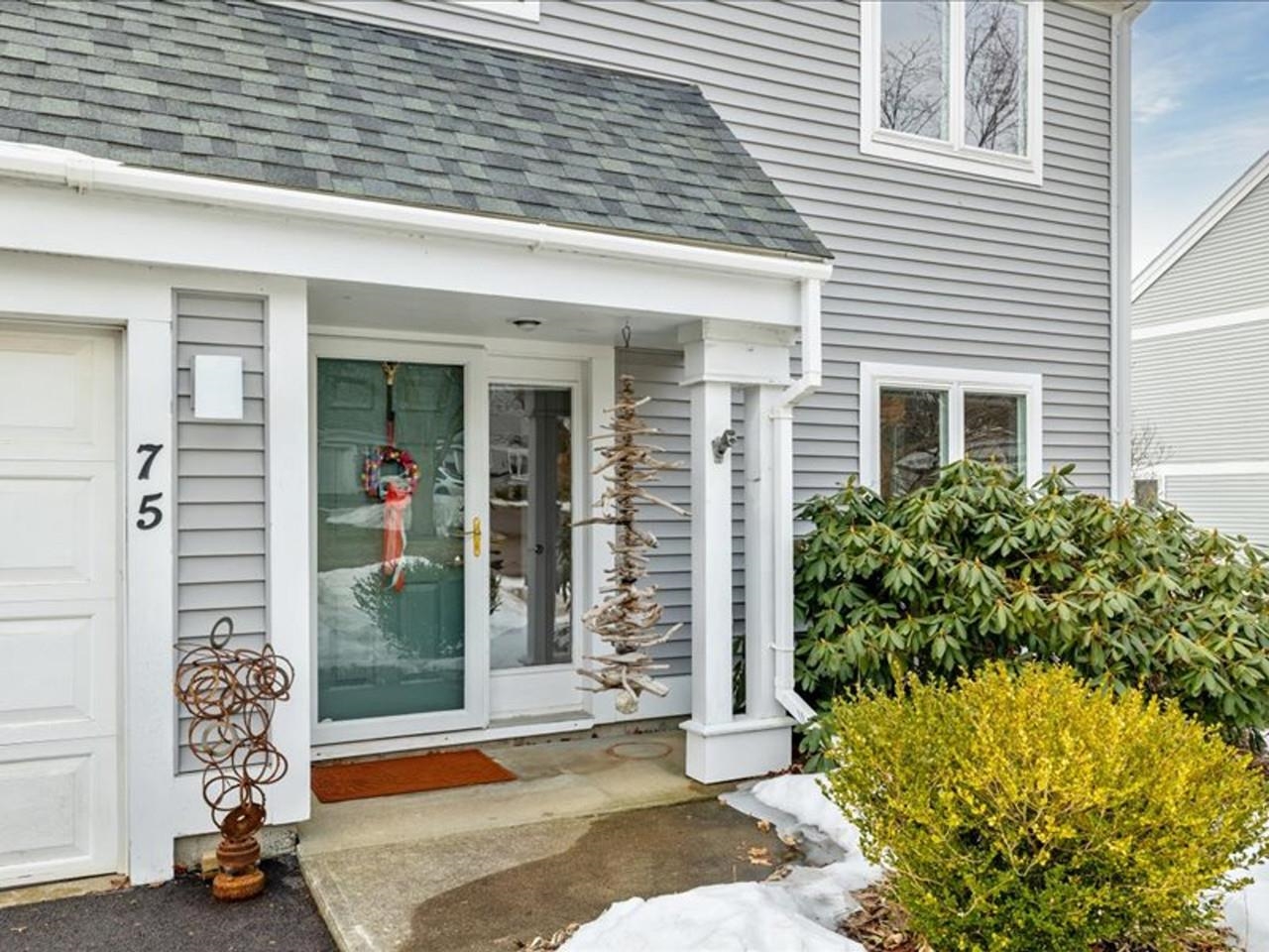 75 Cumberland Road Burlington, VT 05408 - Photo 4 of 48