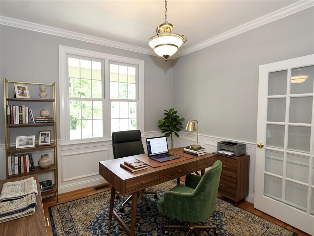 7 Chevy Chase Road Worcester, MA 01606 - Photo 5 of 21