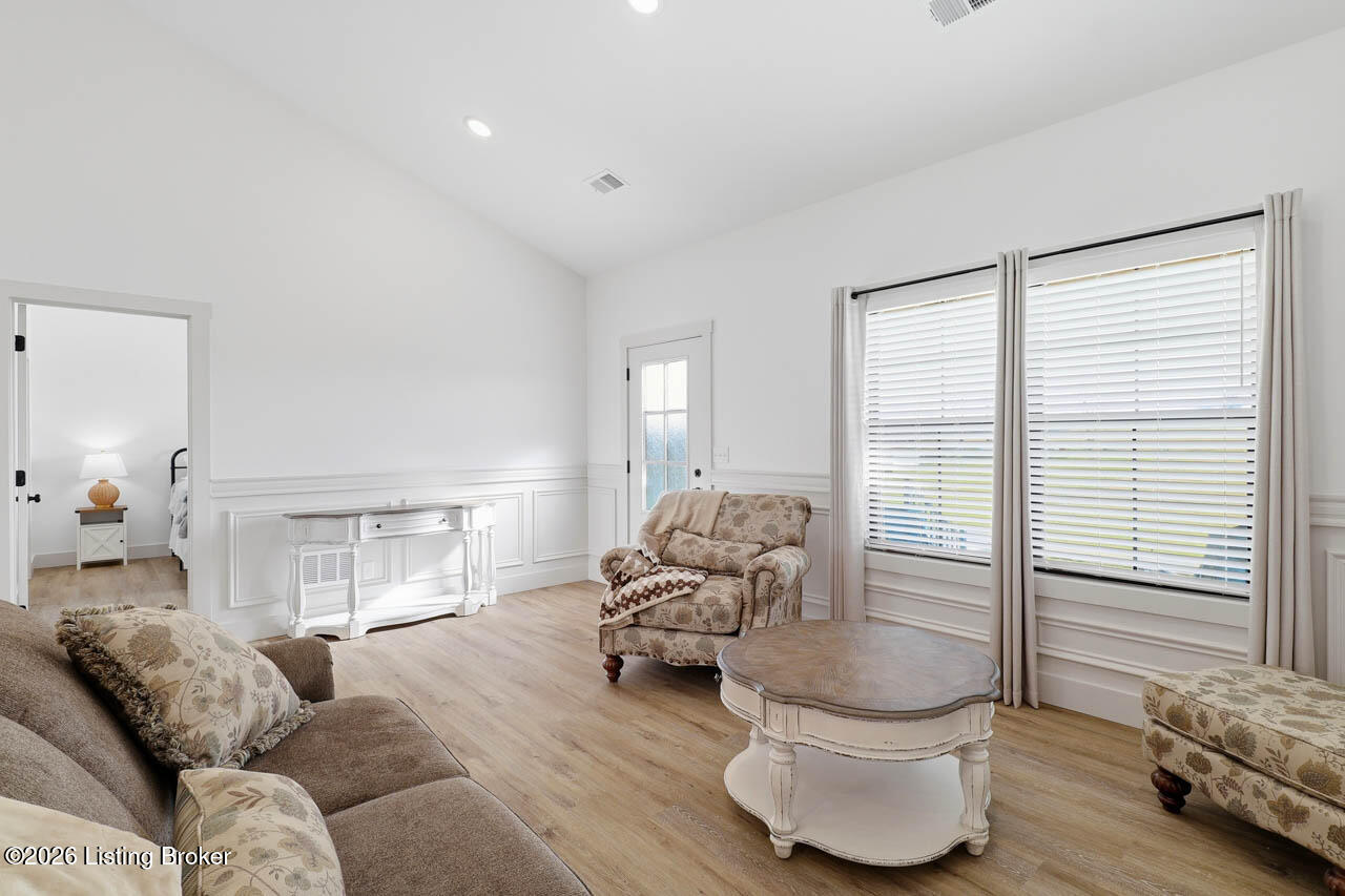 1895 Manton Road Bardstown, KY 40004 - Photo 11 of 46 1895 Manton Rd - 10