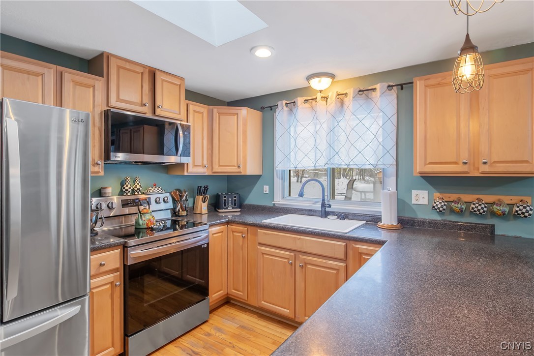 3967 Howlett Hill Road Onondaga, NY 13215 - Photo 16 of 39