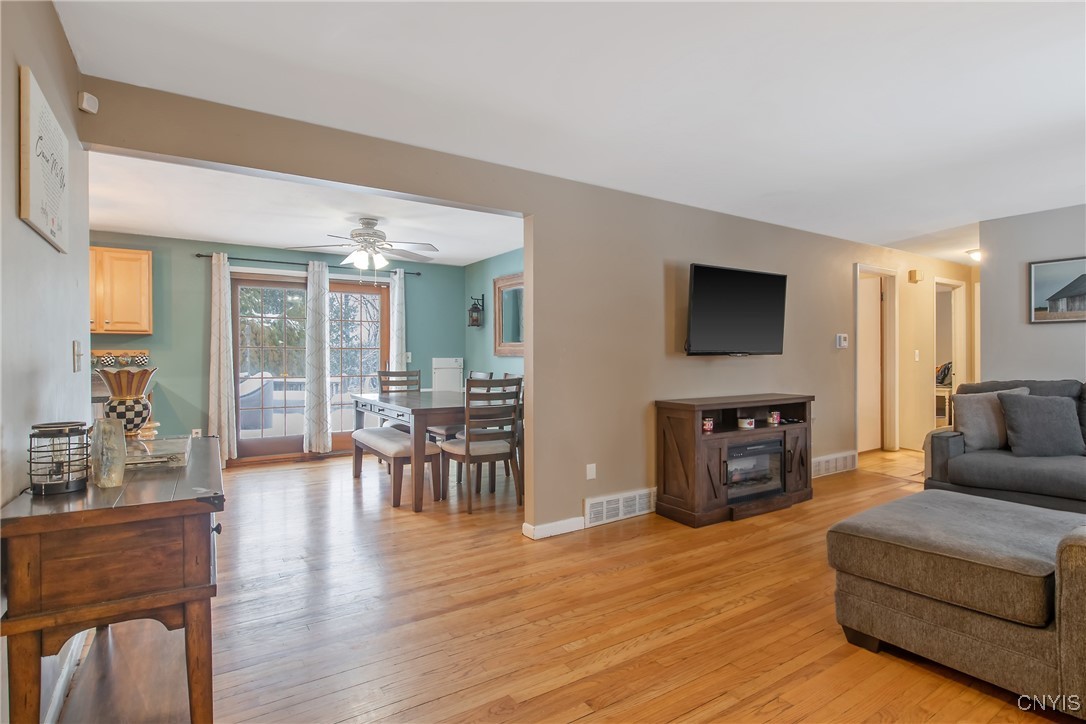 3967 Howlett Hill Road Onondaga, NY 13215 - Photo 7 of 39