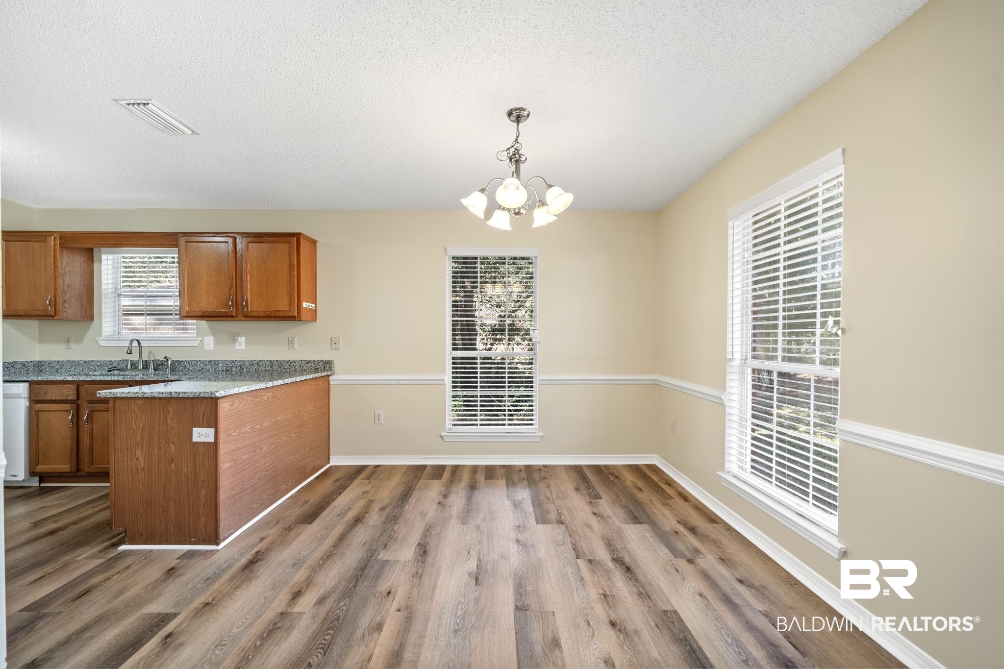 415 Hamilton Boulevard Foley, AL 36535 - Photo 7 of 39