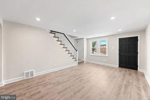 $224,900 | 84 Chester Avenue, Clifton Heights, PA 19018