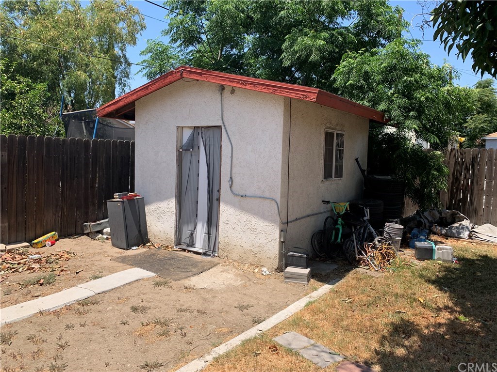 616 South Benjamin Street Rialto, CA 92376 - Photo 14 of 15