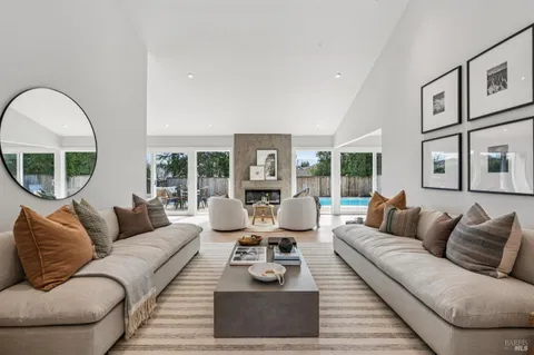 $1,350,000 | 440 Estado Way, Novato, CA 94945