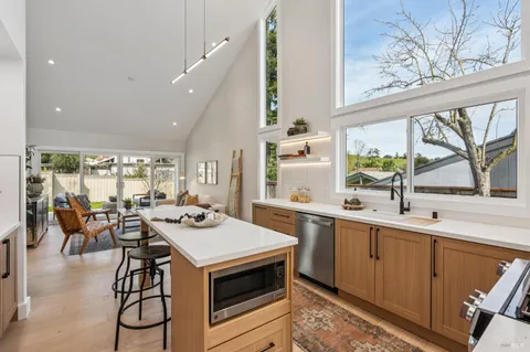 $1,350,000 | 440 Estado Way, Novato, CA 94945