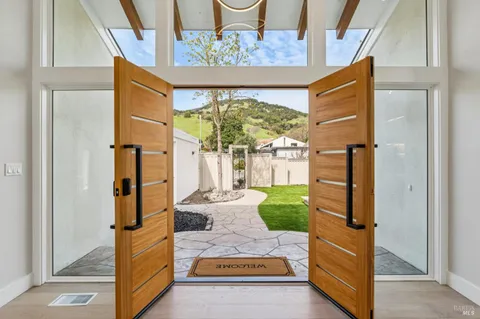 $1,350,000 | 440 Estado Way, Novato, CA 94945