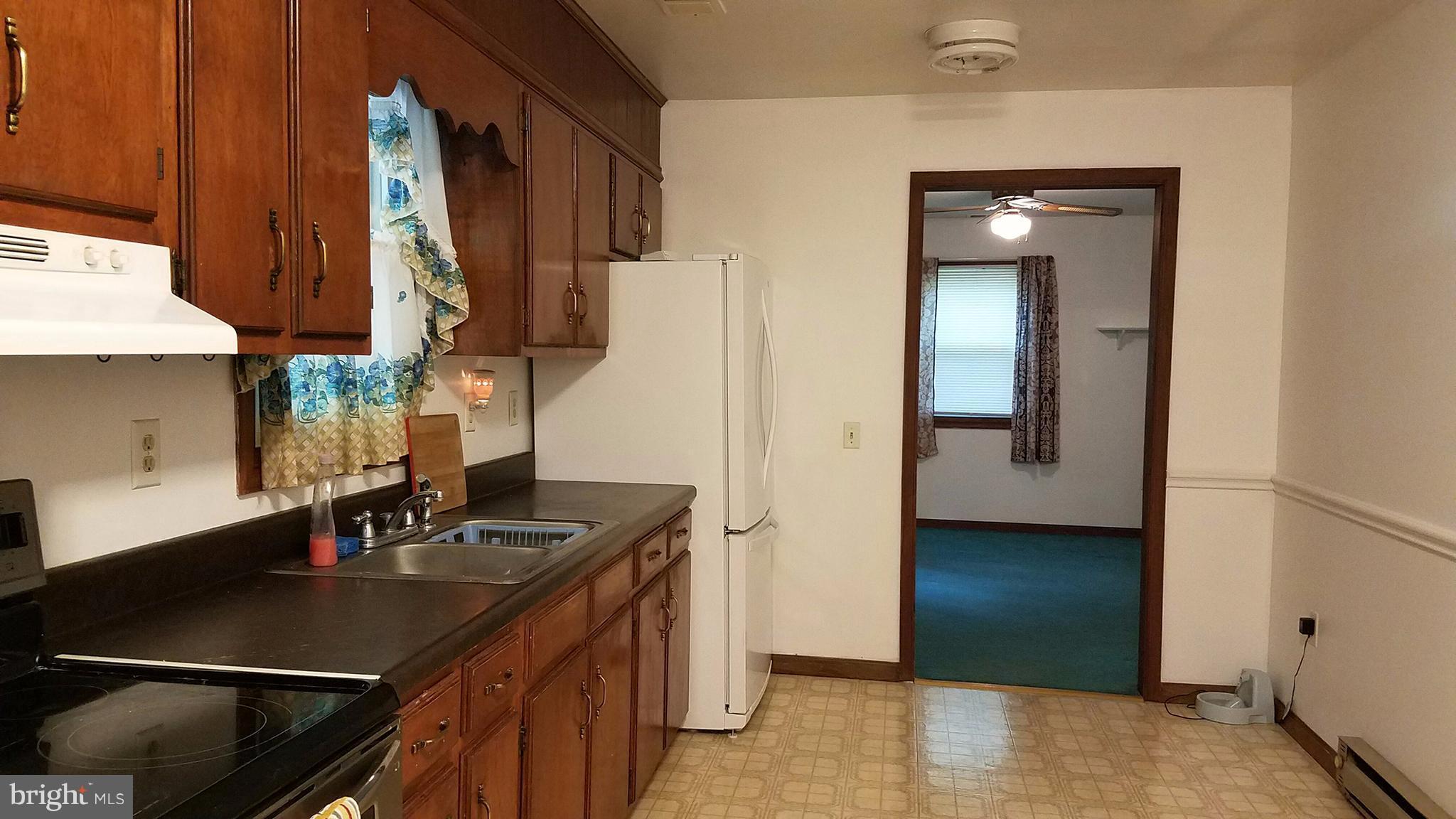 1539 Blue Mountain Road Front Royal, VA 22630 - Photo 11 of 20 New Whirlpool Refrigerator in 2017
