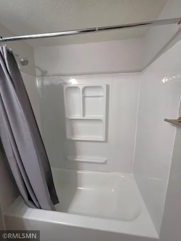 $1,550 | 653 North 2nd Street, New Richmond, WI 54017