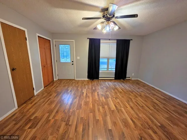 $1,550 | 653 North 2nd Street, New Richmond, WI 54017