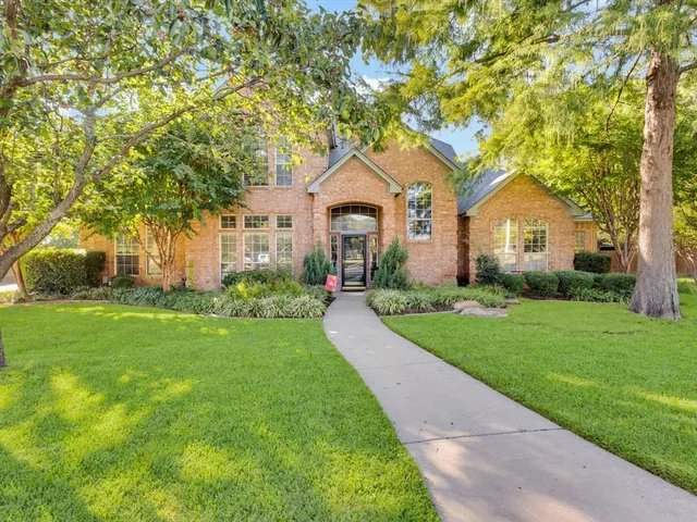 $699,000 | 21 Wellington Oaks Circle, Denton, TX 76210