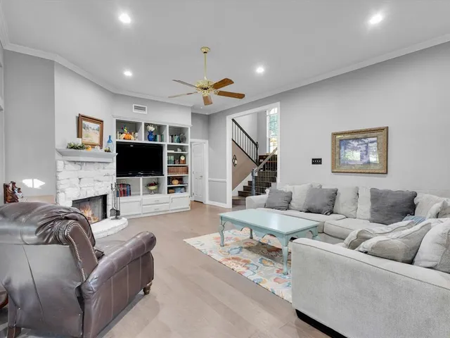 $649,000 | 21 Wellington Oaks Circle, Denton, TX 76210