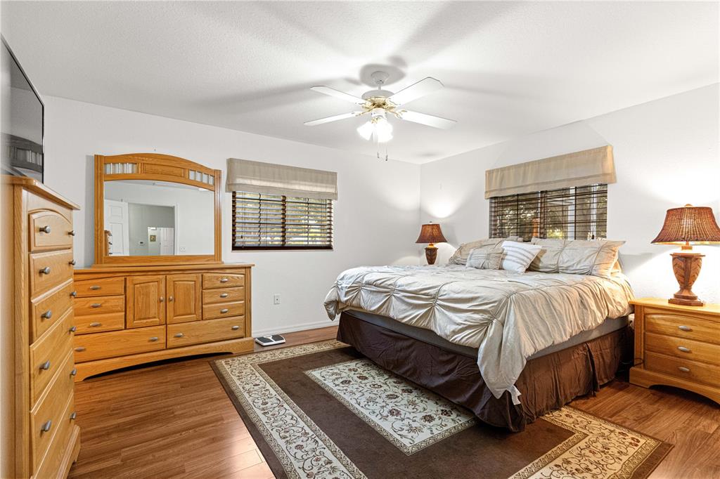 8660 Southeast 140th Place Road Summerfield, FL 34491 - Photo 8 of 55