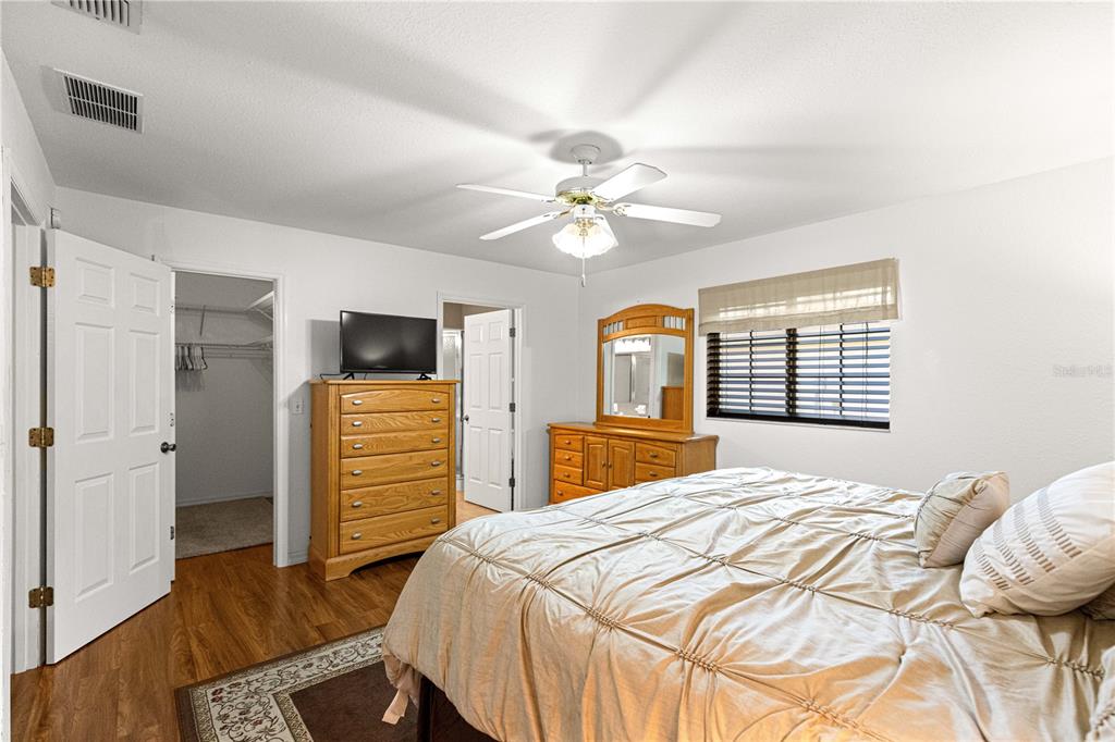 8660 Southeast 140th Place Road Summerfield, FL 34491 - Photo 10 of 55