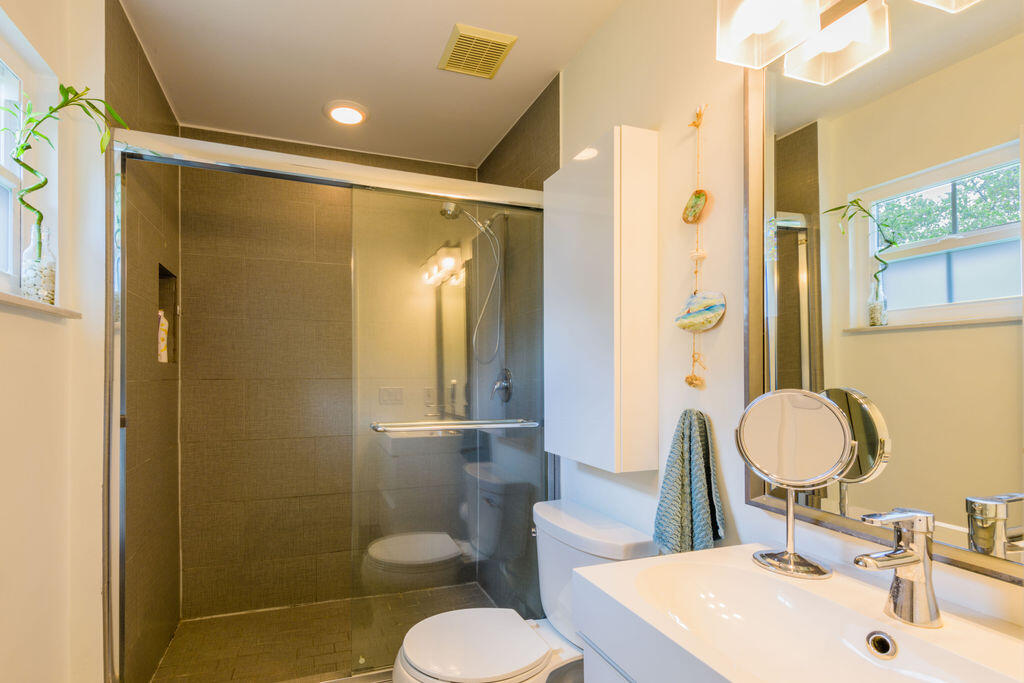 141 Coconut Key Lane Delray Beach, FL 33484 - Photo 18 of 33 DSC_6292-Edit-141CoconutKeyLN-Delray-Bea