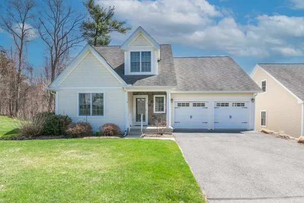 $830,000 | 20 Bridge Road, Unit 17, Northampton, MA 01062