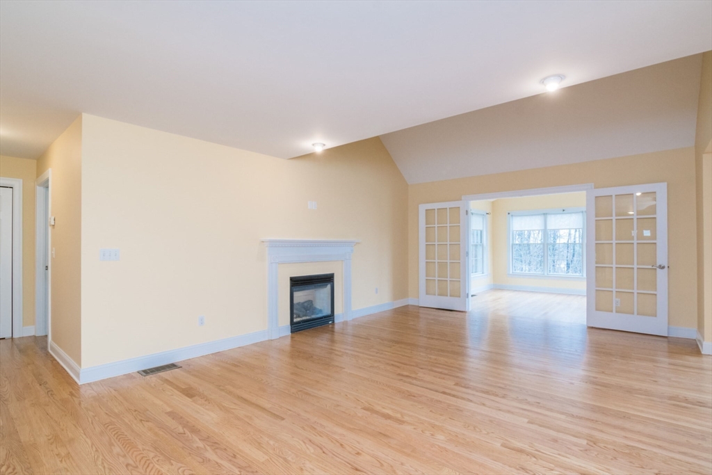 20 Bridge Road, Unit 17 Northampton, MA 01062 - Photo 16 of 35