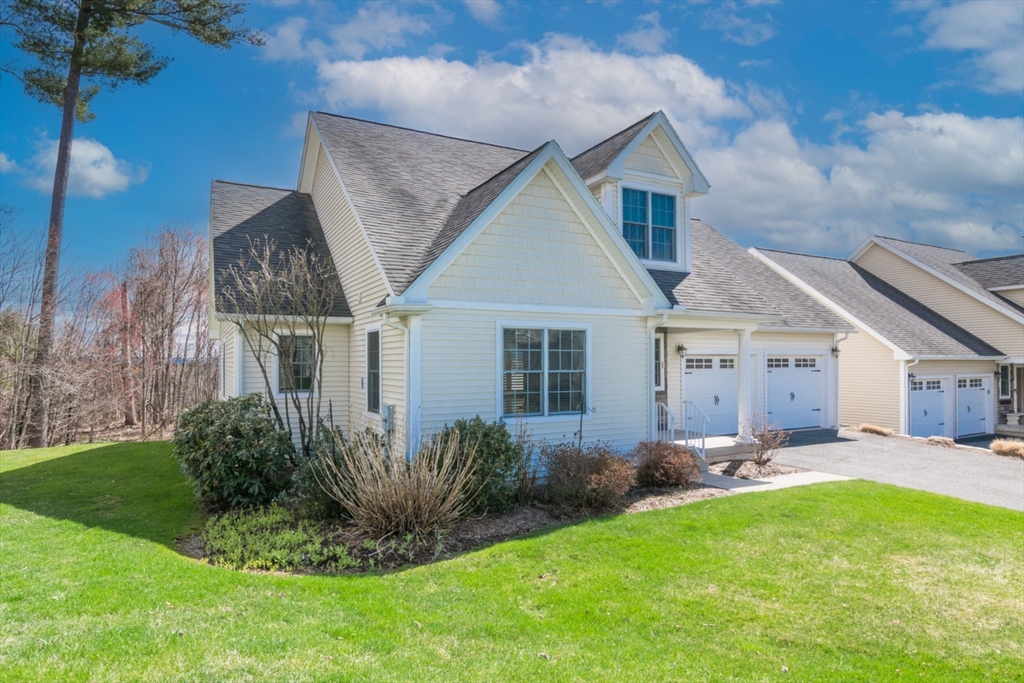 20 Bridge Road, Unit 17 Northampton, MA 01062 - Photo 2 of 35