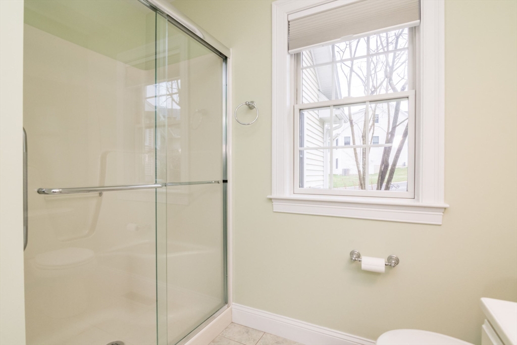 20 Bridge Road, Unit 17 Northampton, MA 01062 - Photo 23 of 35