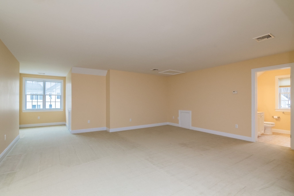 20 Bridge Road, Unit 17 Northampton, MA 01062 - Photo 28 of 35
