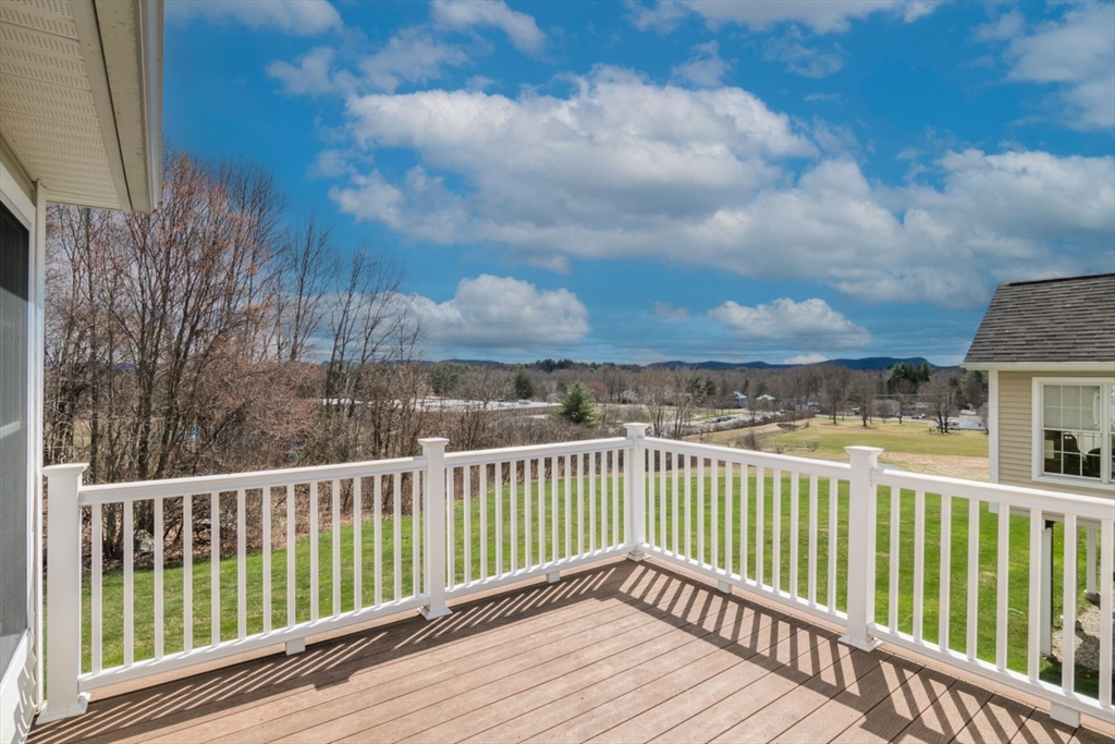 20 Bridge Road, Unit 17 Northampton, MA 01062 - Photo 4 of 35