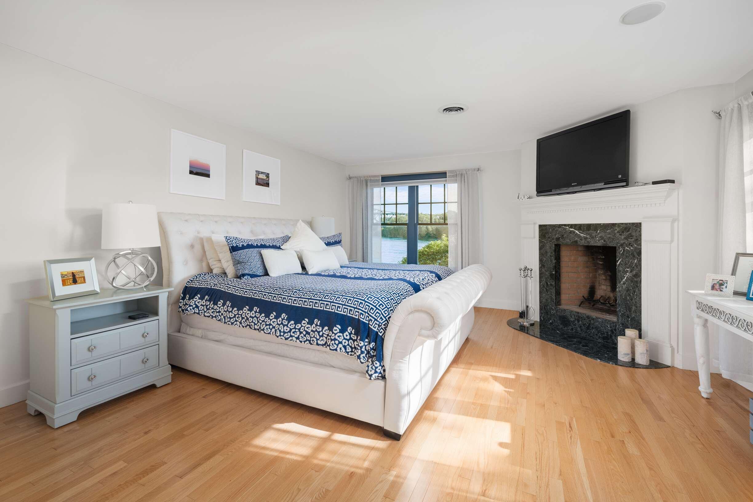 32 Grover Avenue Eliot, ME 03903 - Photo 23 of 39 23-Primary Bedroom