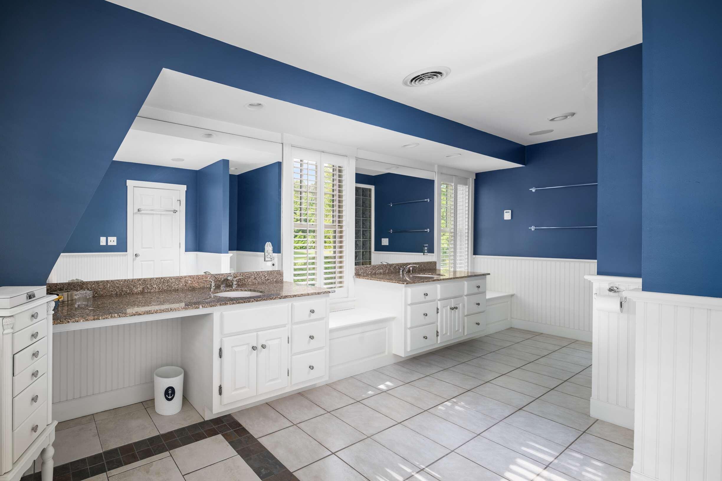 32 Grover Avenue Eliot, ME 03903 - Photo 26 of 39 26-Primary Bathroom