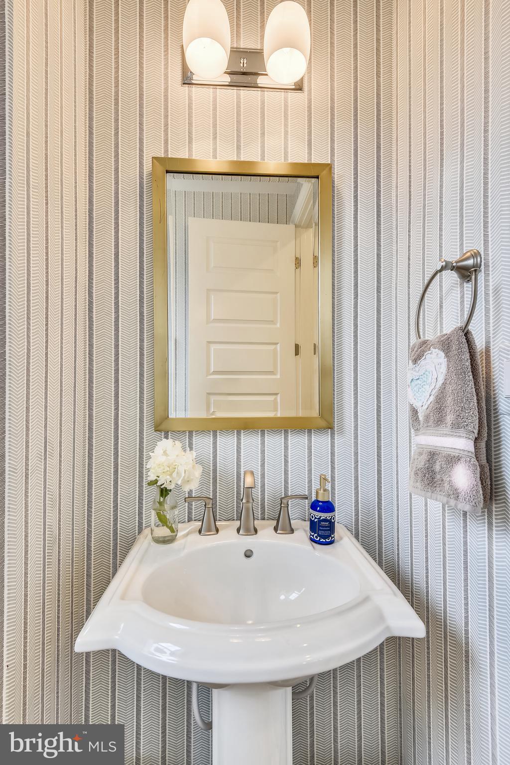 1013 Shore Acres Road Arnold, MD 21012 - Photo 22 of 67 First floor powder room