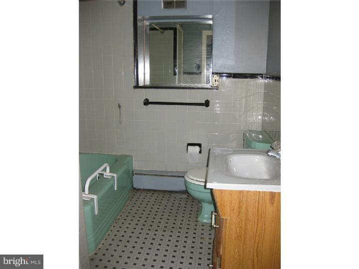 60 Holly Road Southampton, PA 18966 - Photo 13 of 17 Bathroom