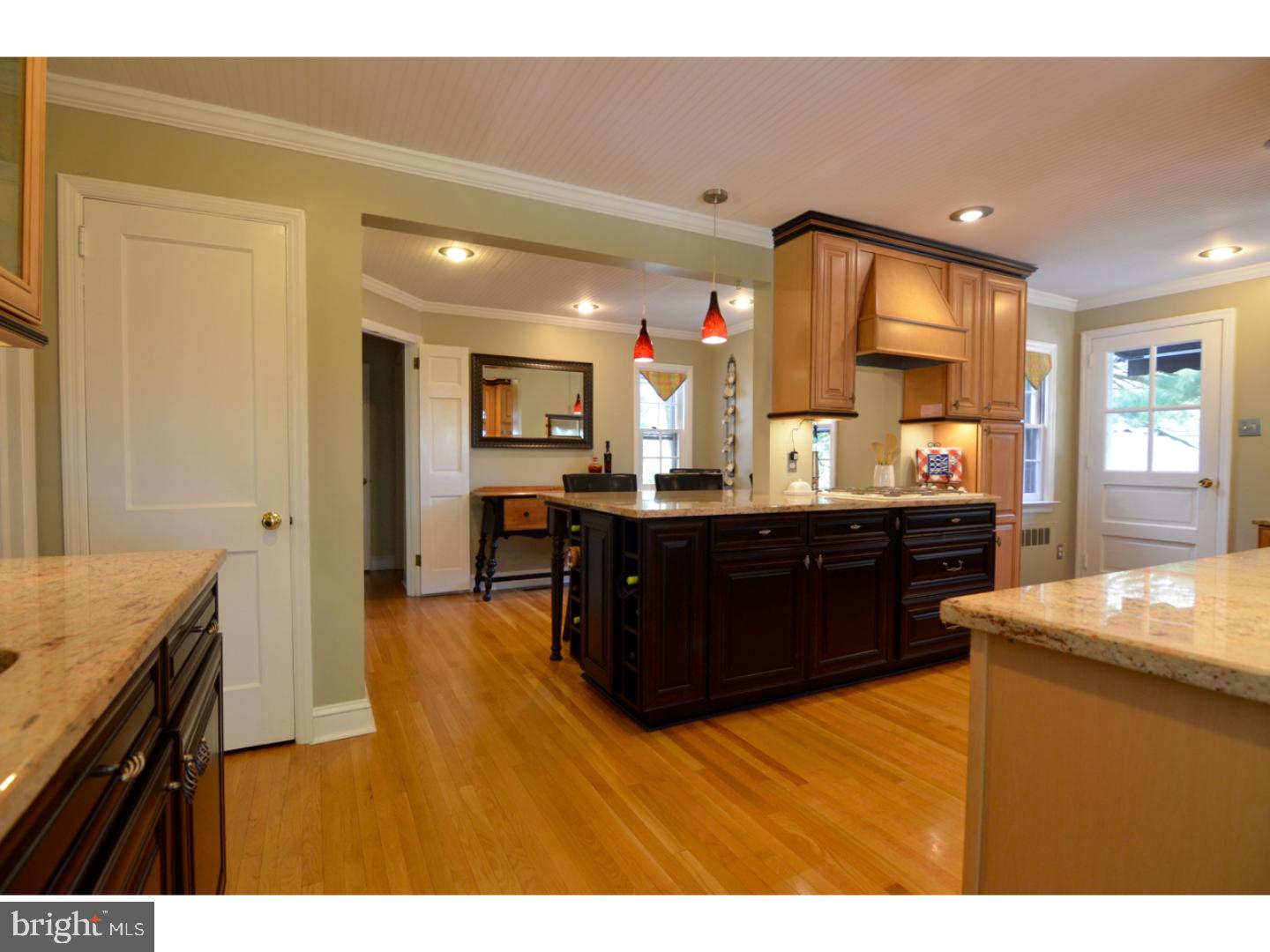 346 Conestoga Road Wayne, PA 19087 - Photo 9 of 25 Kitchen