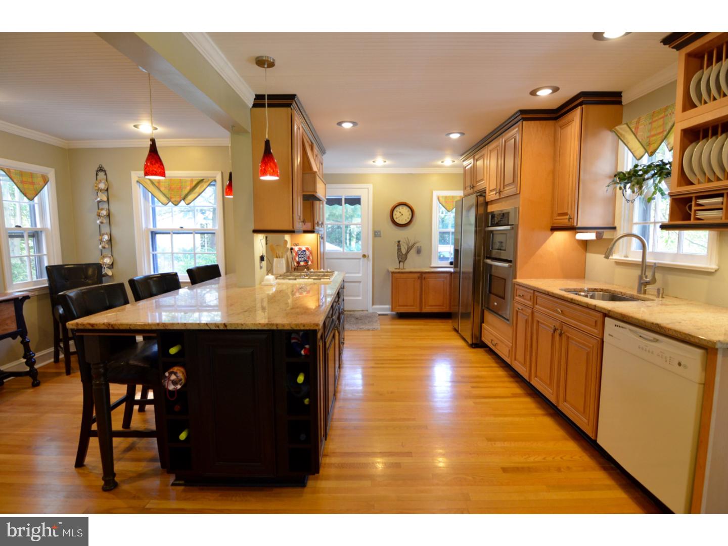 346 Conestoga Road Wayne, PA 19087 - Photo 10 of 25 Kitchen