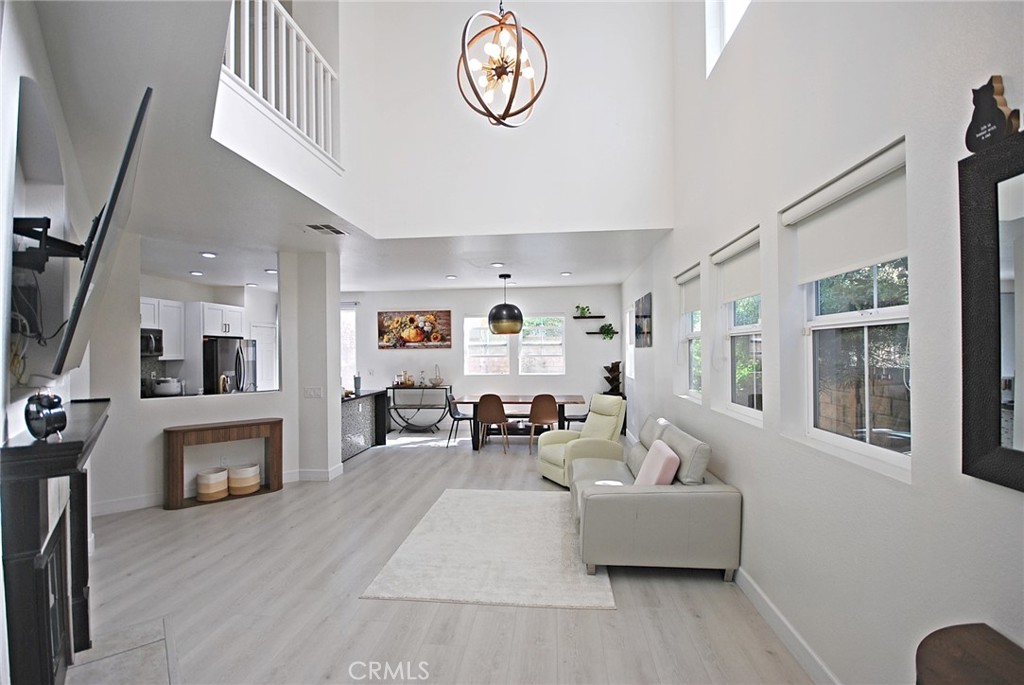 29268 Rio Lobo Way Valencia, CA 91354 - Photo 4 of 41 Gallery Image 4