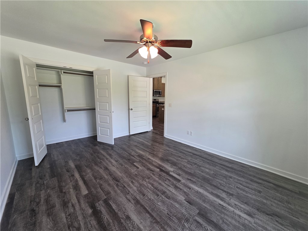 637 Hidden Springs Drive, Unit 1 Decatur, AR 72722 - Photo 5 of 12 Gallery Image 5