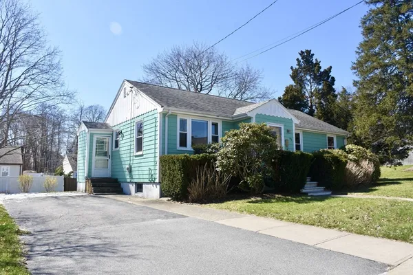 $465,000 | 93 Howland Road, Fairhaven, MA 02719