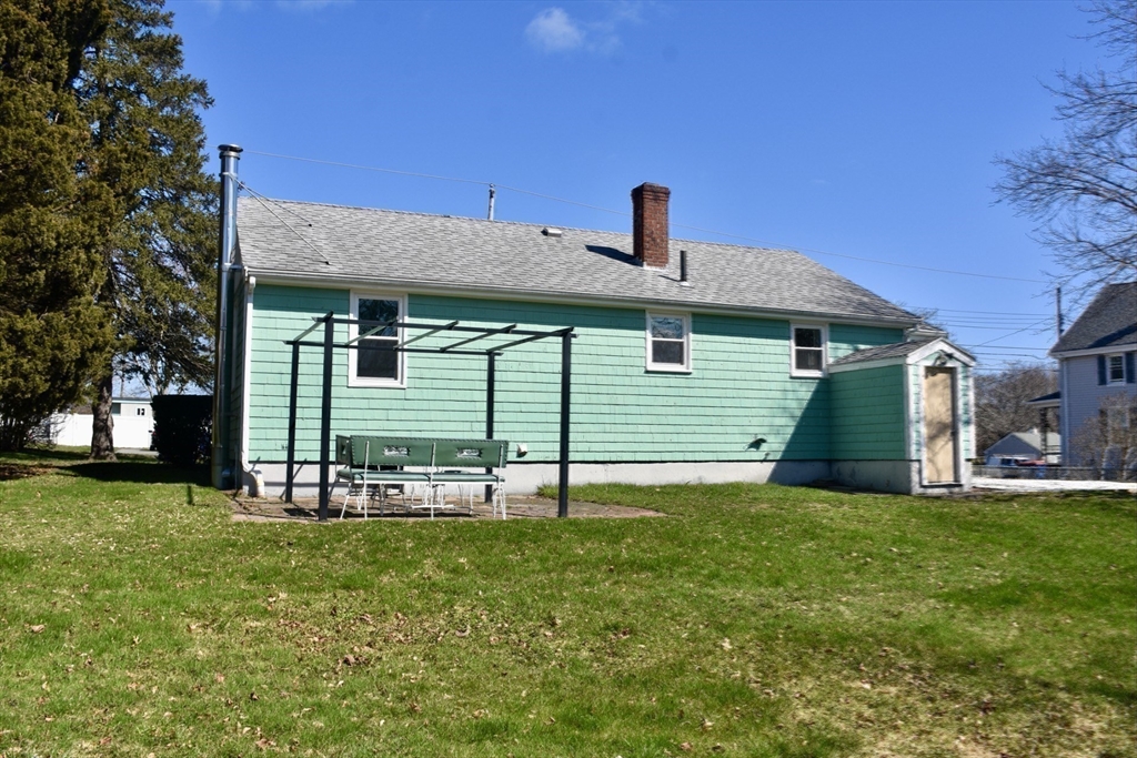 93 Howland Road Fairhaven, MA 02719 - Photo 23 of 29