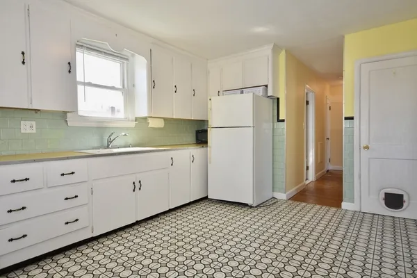 $465,000 | 93 Howland Road, Fairhaven, MA 02719