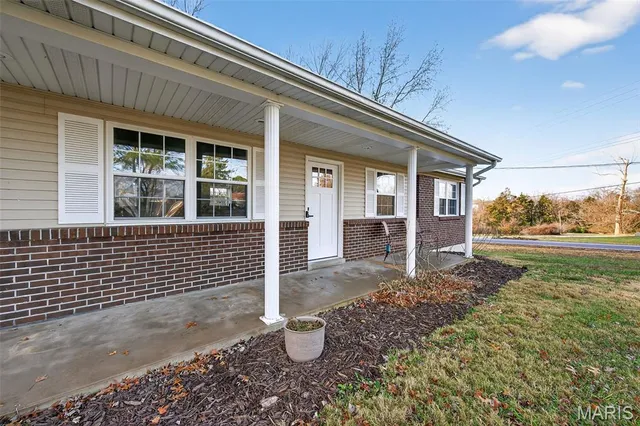 $265,000 | 49 El Sahara Drive, Cedar Hill, MO 63016