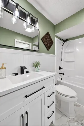 $265,000 | 49 El Sahara Drive, Cedar Hill, MO 63016