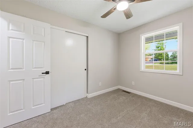 $265,000 | 49 El Sahara Drive, Cedar Hill, MO 63016