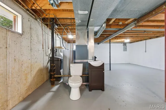 $265,000 | 49 El Sahara Drive, Cedar Hill, MO 63016