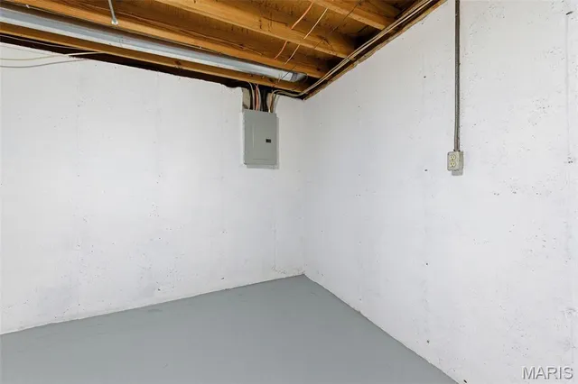 $265,000 | 49 El Sahara Drive, Cedar Hill, MO 63016